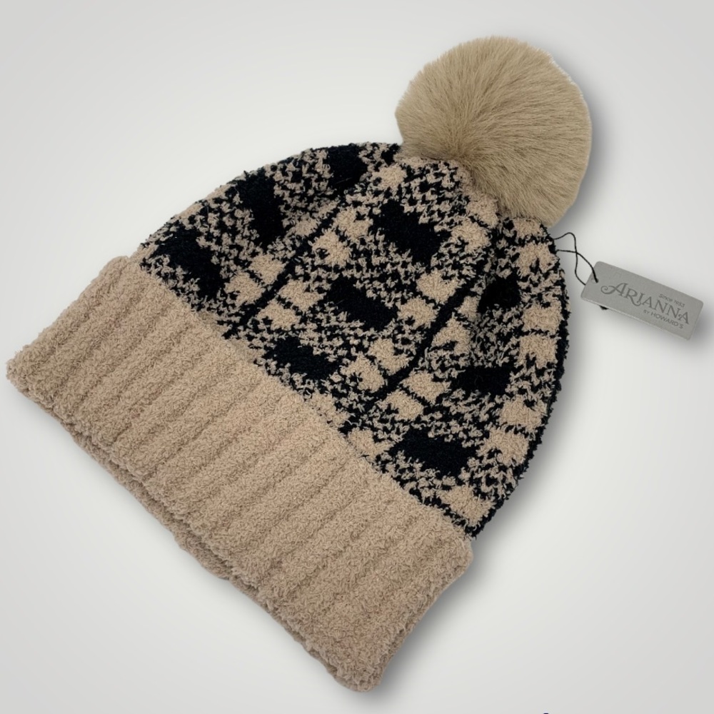 Arianna by Howard’s Black & Tan Plaid Chenille Knit Hat